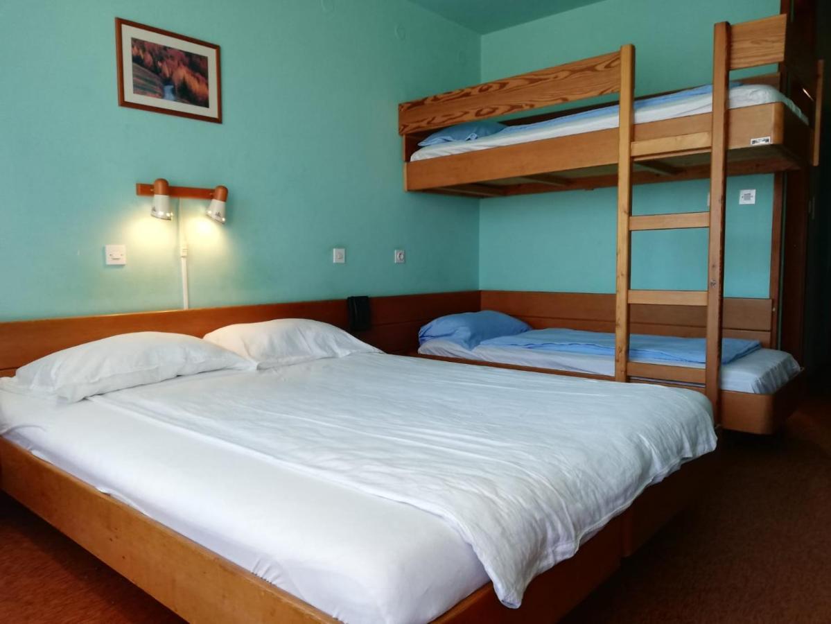 Hotel Trojane, Inspiration Of The Green Retreat Bagian luar foto