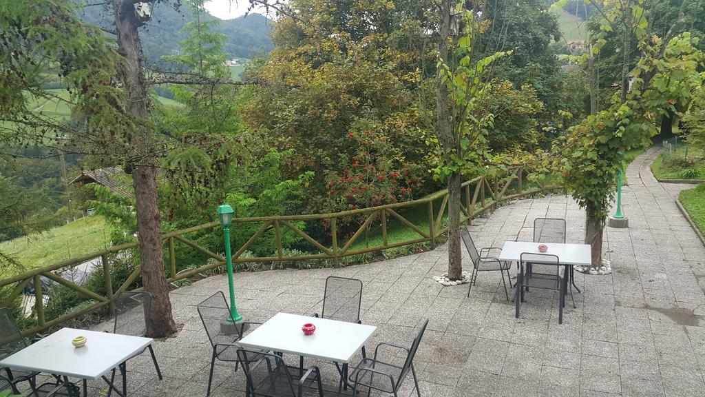 Hotel Trojane, Inspiration Of The Green Retreat Bagian luar foto