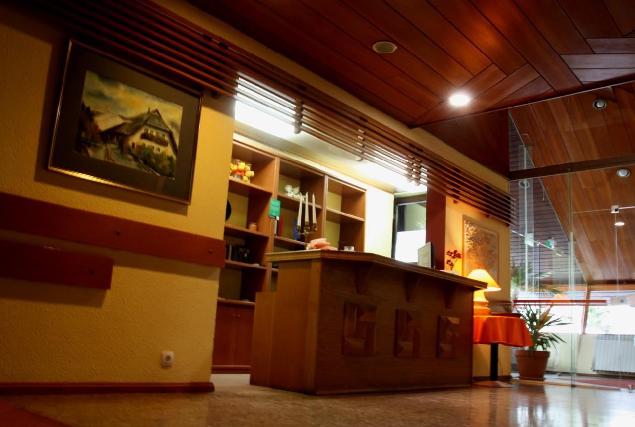 Hotel Trojane, Inspiration Of The Green Retreat Bagian luar foto