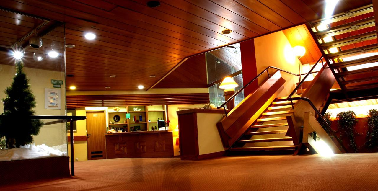Hotel Trojane, Inspiration Of The Green Retreat Bagian luar foto