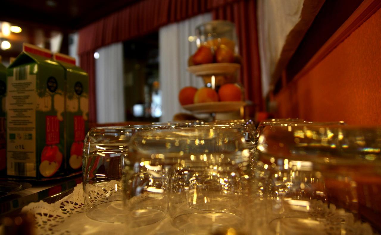 Hotel Trojane, Inspiration Of The Green Retreat Bagian luar foto